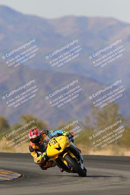 media/Dec-17-2022-SoCal Trackdays (Sat) [[224abd9271]]/Turn 7 Set 2 (1140am)/